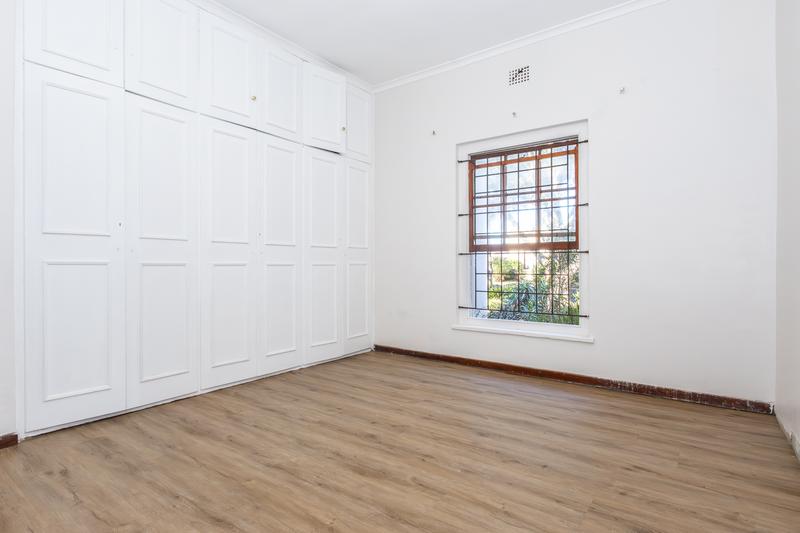 To Let 4 Bedroom Property for Rent in Bergvliet Western Cape